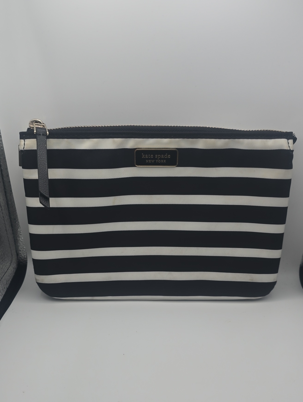 Kate Spade Black & White Striped Cosmetic Med Pouch W/ Silver Hardware (EUC)🖤🤍